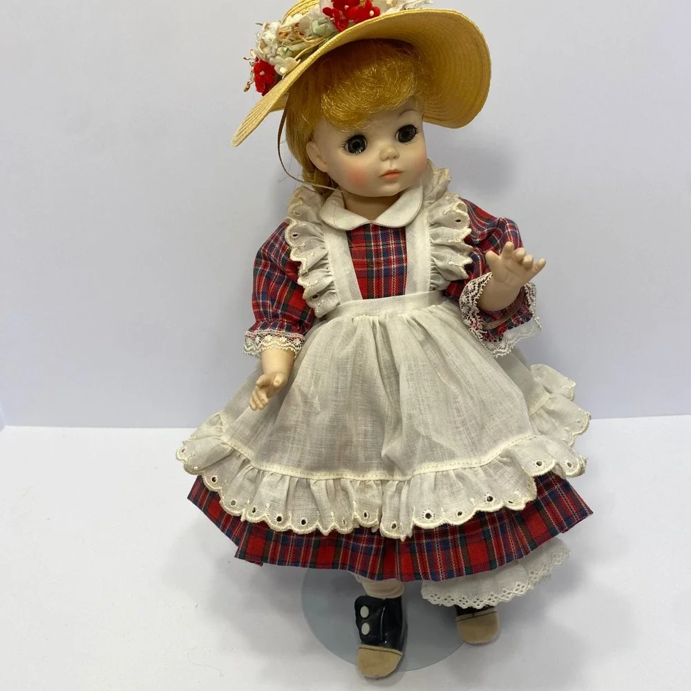 Madame Alexander McGuffey Ana Doll Kids 13 in Red Plaid Vintage Style